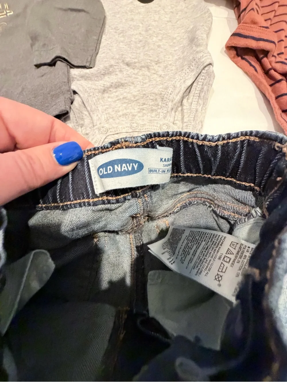 12M Baby Boy Bundle | Carter’s Old Navy Jeans & Bodysuits 9pc